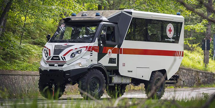 Внедорожный GRAELION BUS будет работать в итальянском «Красном Кресте» 